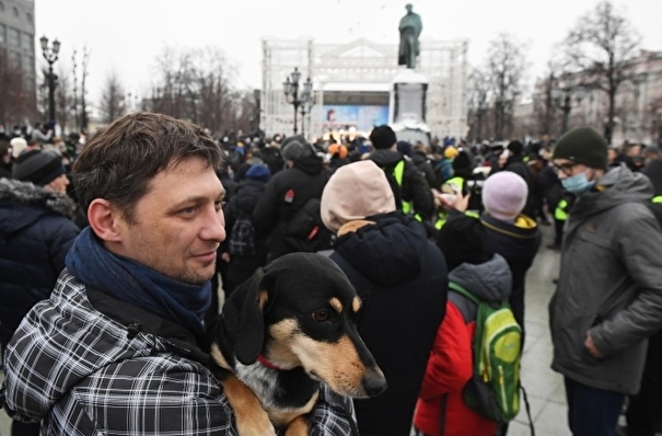 Около 4 тыс. человек собралось на Пушкинской площади в Москве