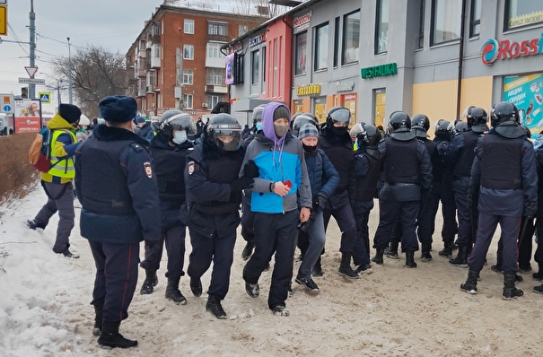 Начались задержания на несанкционированных акциях в Перми, Уфе и Ижевске