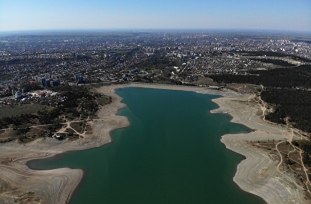 Запасы воды в Симферопольском водохранилище практически истощились