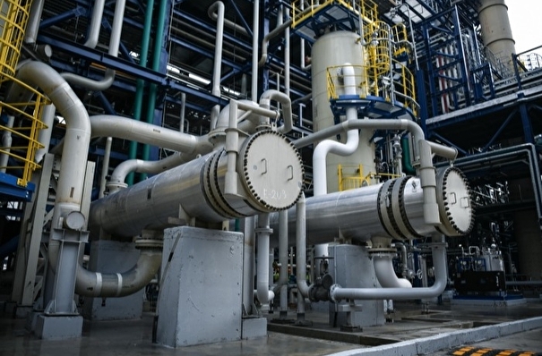 Трутнев: строительство нового НПЗ необходимо в ДФО для решения проблем с бензином