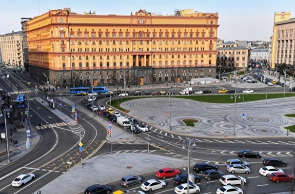 Вопрос об установке памятника на Лубянской площади рассмотрят на двух комиссиях Мосгордумы