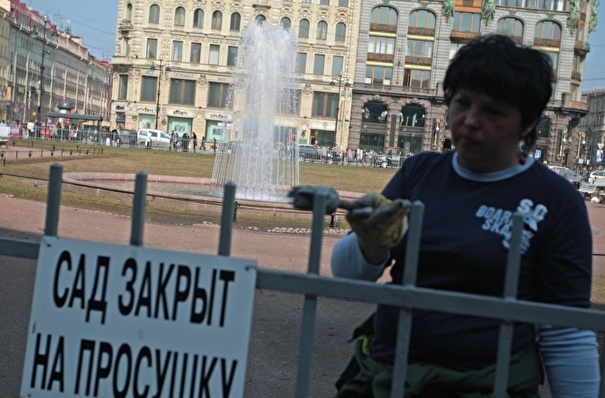 Сады и парки Петербурга закрылись на просушку