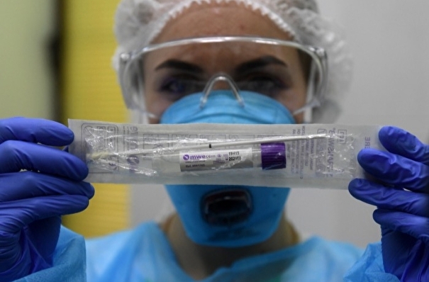 Британский штамм коронавируса обнаружили у жительницы Бурятии после поездки в Чехию