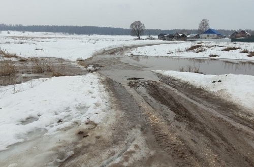 Паводок начался в Нижегородской области: затопило первый автомобильный мост