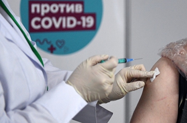 Первый мобильный пункт вакцинации от COVID-19 открылся в Севастополе