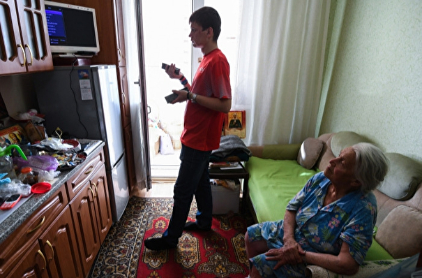 В РФ создадут систему долговременного ухода за пожилыми в рамках социального страхования, она обеспечит 500 тыс. рабочих мест