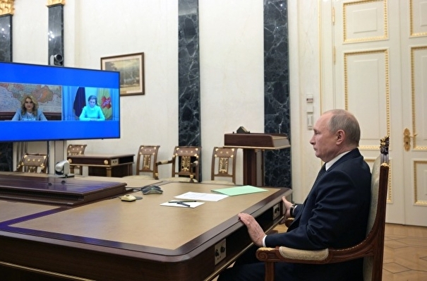 Путин поддержал предложение сделать нерабочими дни между майскими праздниками