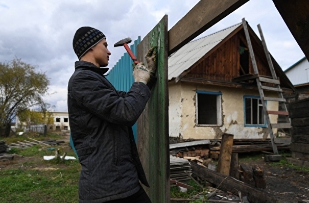 Десятки жителей Приамурья продолжают жить в поврежденных домах после получения выплат