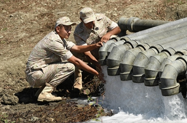 Шойгу: проложенный российскими военными временный водопровод снял водную блокаду Крыма