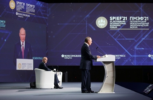 Путин предложил увеличить долю закупок госкомпаниями у МСП до 25%