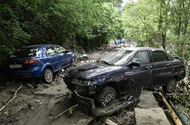 Автосервисы Керчи и Ялты переполнены из-за затопленных автомобилей