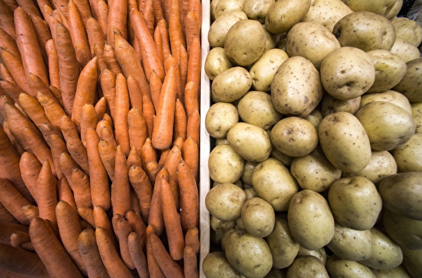 Свердловский губернатор заявил о сильном подорожании картофеля и моркови в регионе