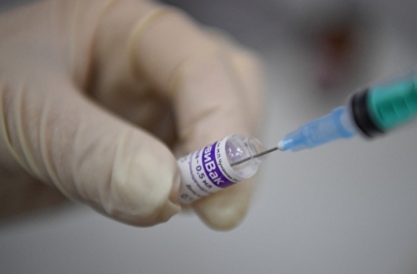 В Москве закончилась вакцина "КовиВак"