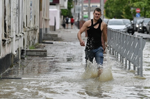 Власти Севастополя получили 40 заявлений об ущербе от ливня