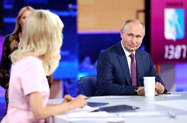 Путин заявил, что привился от коронавируса "Спутником V"