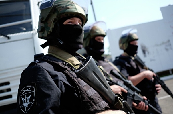 Неизвестный взял заложников в отделении "Сбербанка" в Тюмени - УМВД области