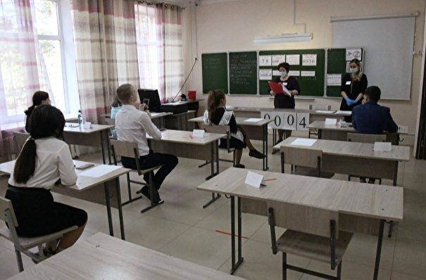 Правительство распределит 43,5 млрд рублей на строительство школ в России