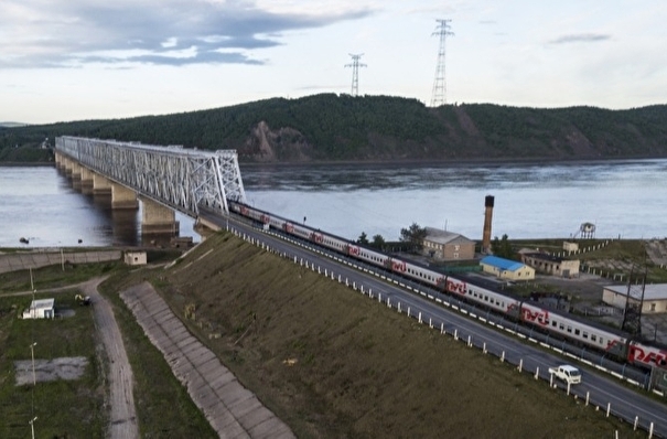 Движение поездов на участке Транссиба в Амурской области ограничено из-за резкого подъема уровня воды