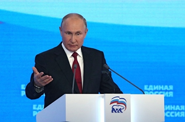Песков: Путин остается лидером ЕР и поддерживает партию