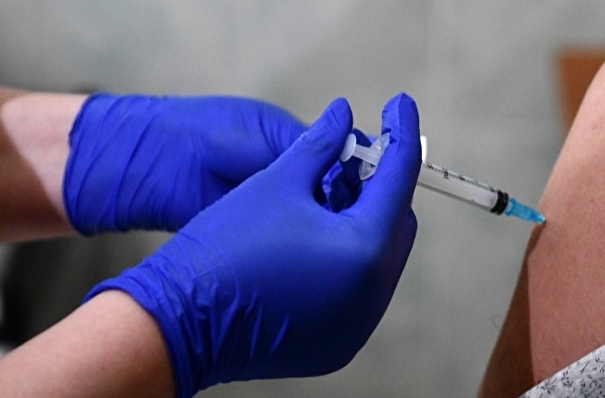 Росздравнадзор принял около 7 тыс. заявлений о нежелательных реакциях на вакцины от COVID-19