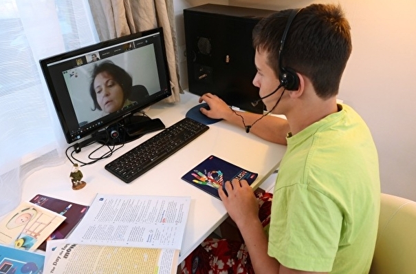 Школьники Оренбурга с 5 по 10 класс переводятся на дистанционное обучение