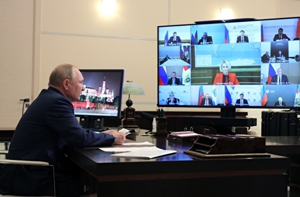 Путин призвал аграриев экспортировать не только продовольствие, но и технологии в АПК