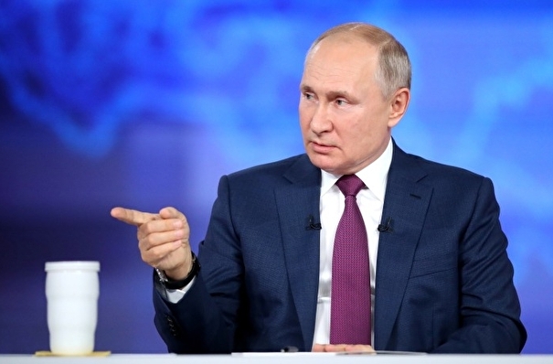 Путин поручил проконтролировать использование инвестиций в частный городской транспорт