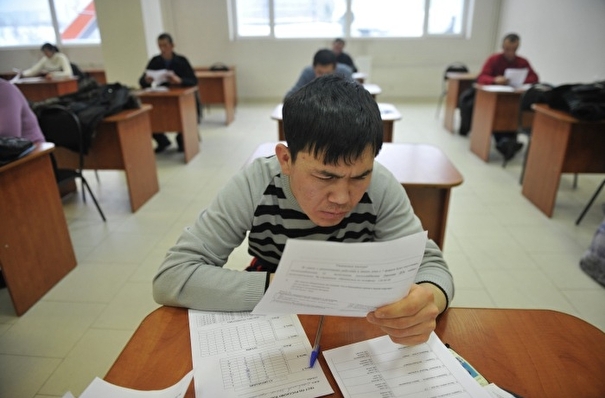 Глава СПЧ предлагает  отменить для трудовых мигрантов экзамен по русскому языку и истории