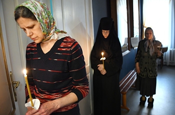 Екатеринбургская епархия пока не получала рекомендации властей о вводе в храмах COVID-free зоны