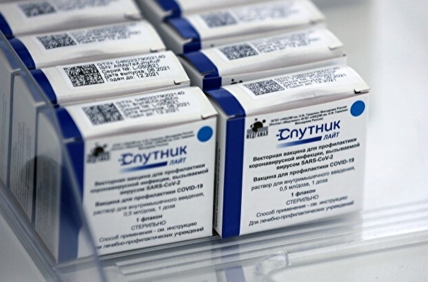 Свердловская область приняла вторую за месяц партию вакцины "Спутник Лайт"