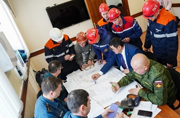 Местоположение 35 шахтеров в аварийной шахте в Кузбассе не установлено