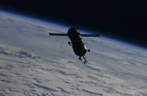 Космонавты обнаружили новые проблемы с корпусом и оборудованием МКС - Рогозин