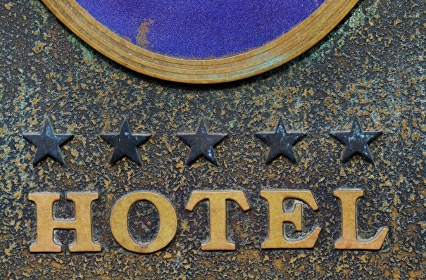 Проверки не получивших "звезды" отелей Севастополя отложены из-за COVID-19