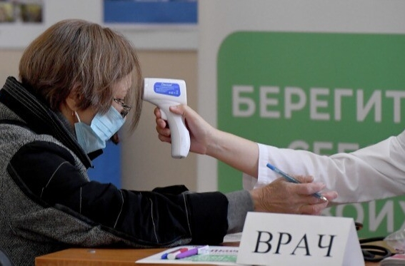 Заболеваемость ОРВИ и COVID-19 продолжает расти в Свердловской области