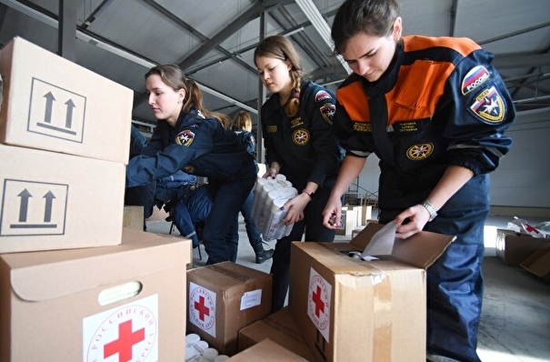 Около 30 пунктов приема гуманитарной помощи для беженцев из ДНР и ЛНР открыли в Тюменской области