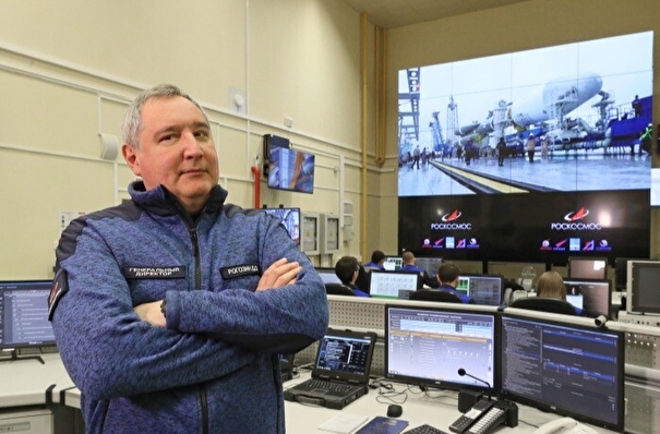 Все спутниковые центры "Роскосмоса" работают в штатном режиме - Рогозин