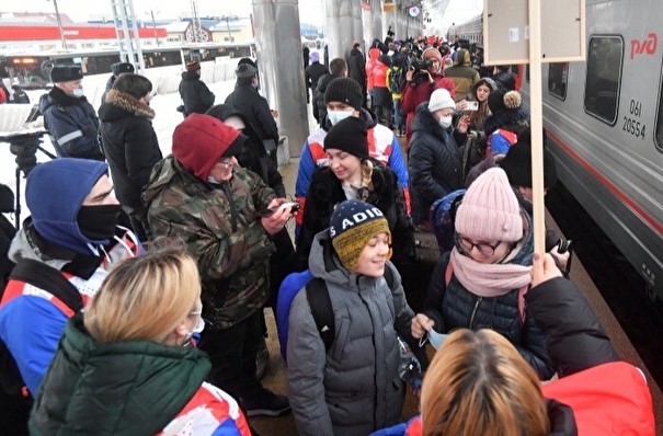 Глава МЧС сообщил о прибытии в РФ более 200 тыс. беженцев из Донбасса