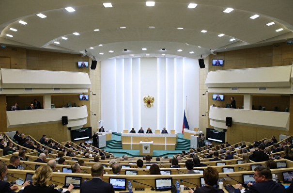 Совет Федерации одобрил учреждение парламентской комиссии для расследования создания американцами биолабораторий на Украине