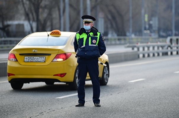 Новый вариант законопроекта обяжет агрегаторов такси предоставлять ФСБ доступ к заказам