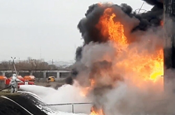 Пожар на нефтебазе в Белгороде локализован - губернатор