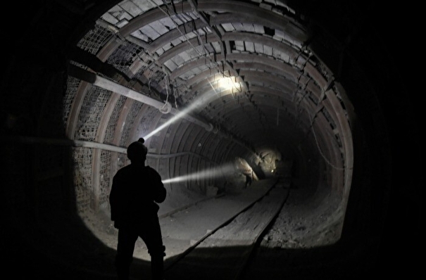Спасены двое заблокированных рабочих в кузбасской шахте