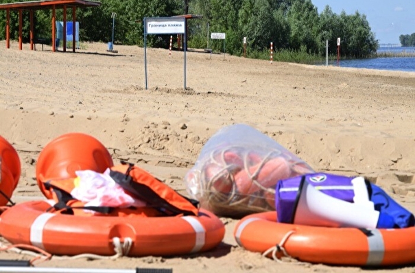 На пляжах Петербурга будут работать 20 подразделений спасателей