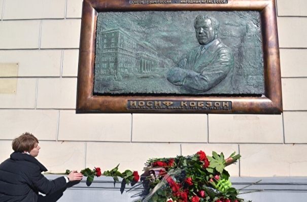 Собянин поддержал установку памятника Кобзону за 45 млн рублей