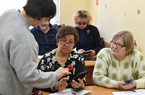В Москве открыли 13 центров "Московское долголетие"