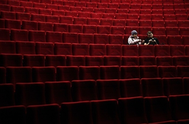 Половина российских кинотеатров может закрыться в течение двух месяцев из-за отсутствия репертуара - эксперты
