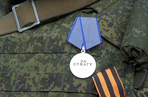 Командование ЮВО наградило отличившихся на Украине военных