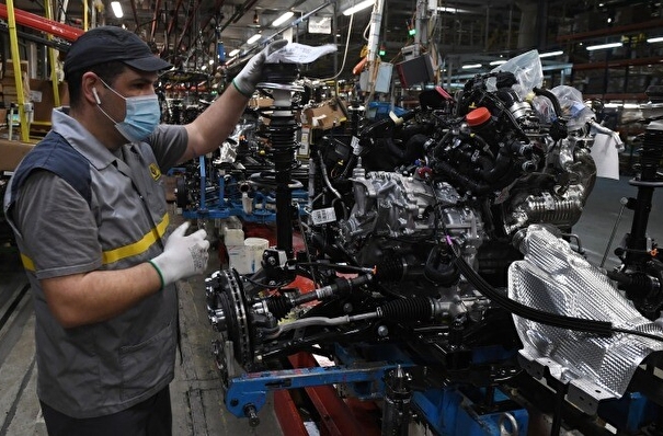 Азаров: Renault Sandero и Duster в перспективе будут выпускаться на "АвтоВАЗе"