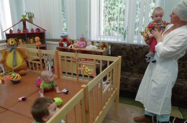 Усыновители первого ребенка на Сахалине получат материнский капитал - облдума