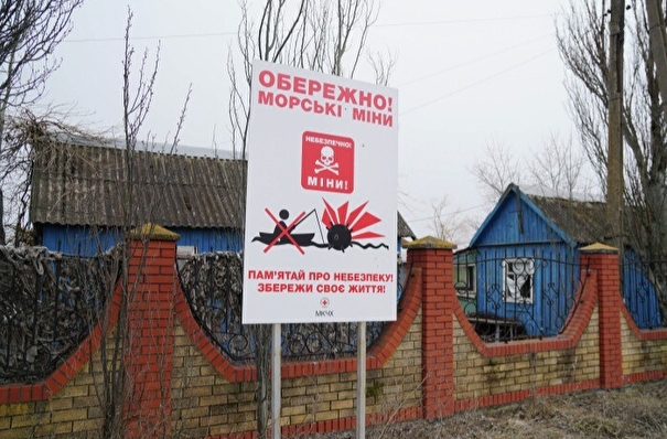 Лавров: Украина должна разминировать терводы для выхода судов с продовольствием из портов
