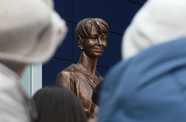 Памятник Доктору Лизе откроют в Сочи 1 июня